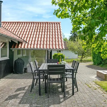 Dea - 850m From The Sea By Interhome Nyaraló Hejls