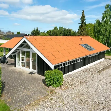 Dea - 850m From The Sea By Interhome Hejls